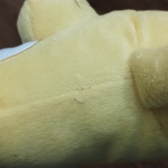 Bluey & Friends Lucky 7" Plush with Football - Picture 11 of 13